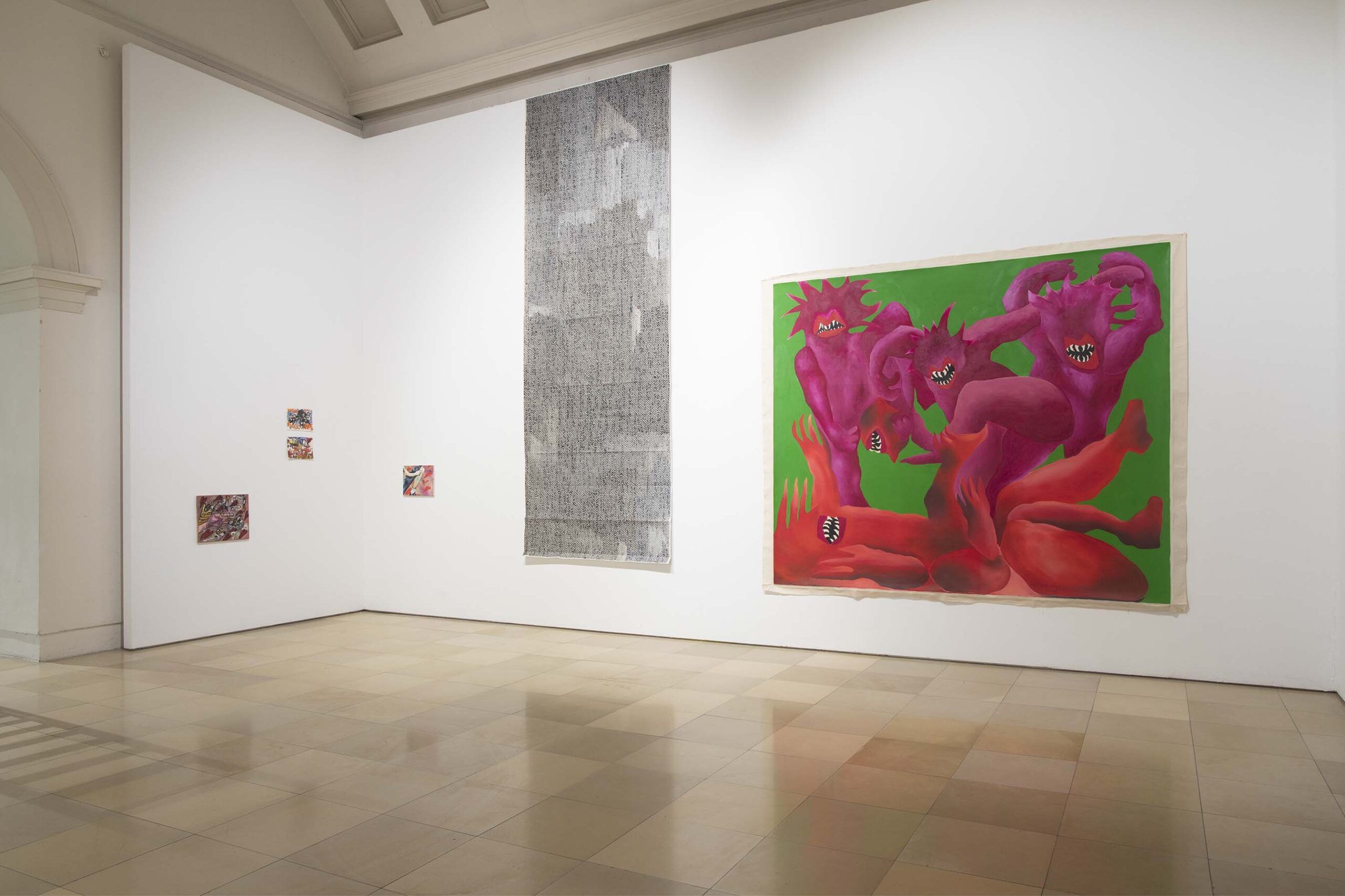 © l.: Bonnie Posch, m.: Fanny Benjes, r.: Julie Bender Herdina, Ausstellungsansicht von 