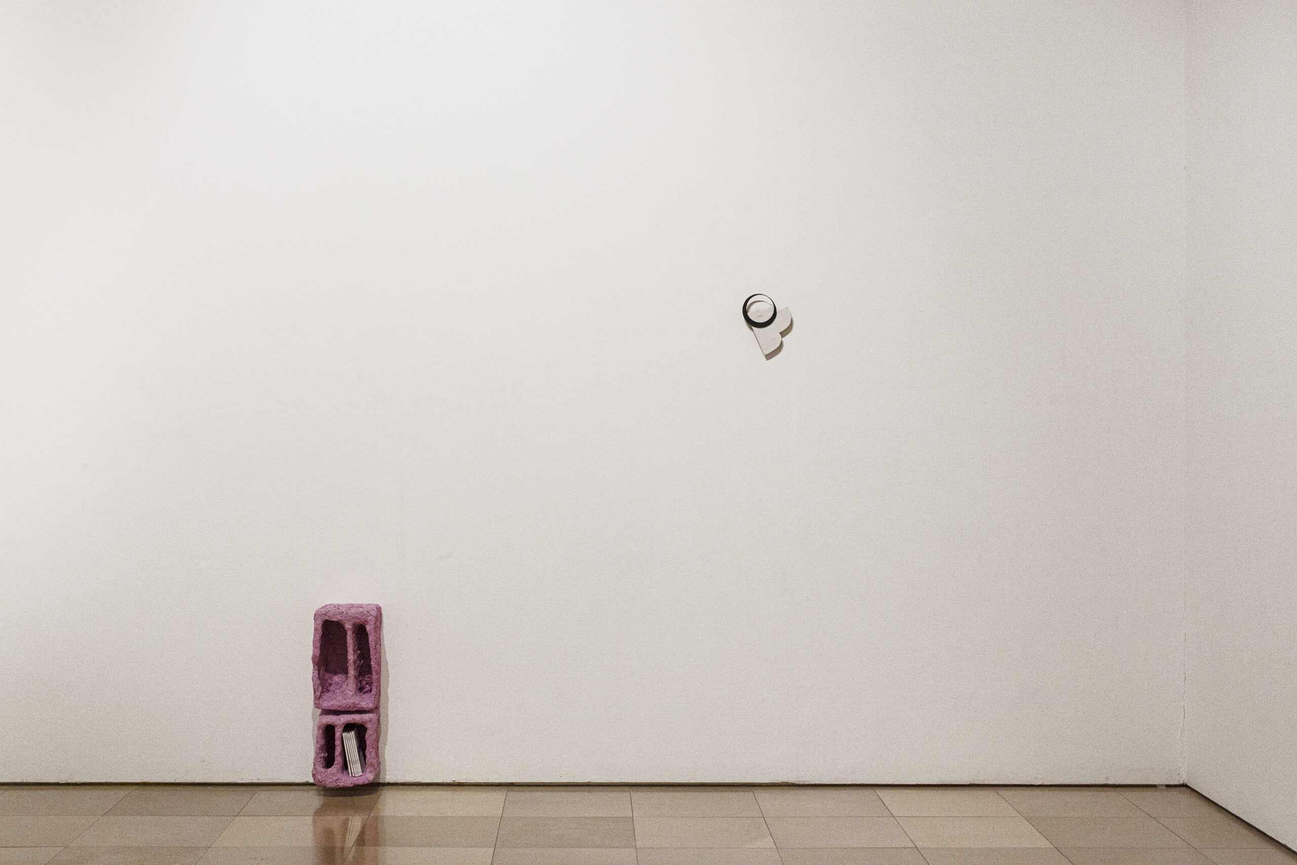 © Jan Erbelding, Ausstellungsansicht BAYERISCHER KUNSTFÖRDERPREIS BILDENDE KUNST 2021, Foto: Verena Hägler