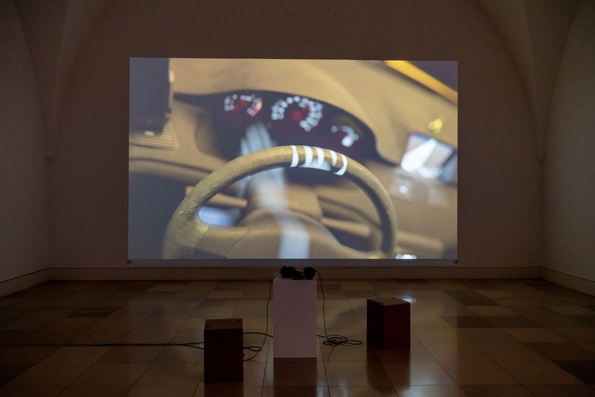 © Paul Valentin, Ausstellungsansicht VIDEODOX - 4. VIDEOKUNST-BIENNALE, Foto: Edward Beierle