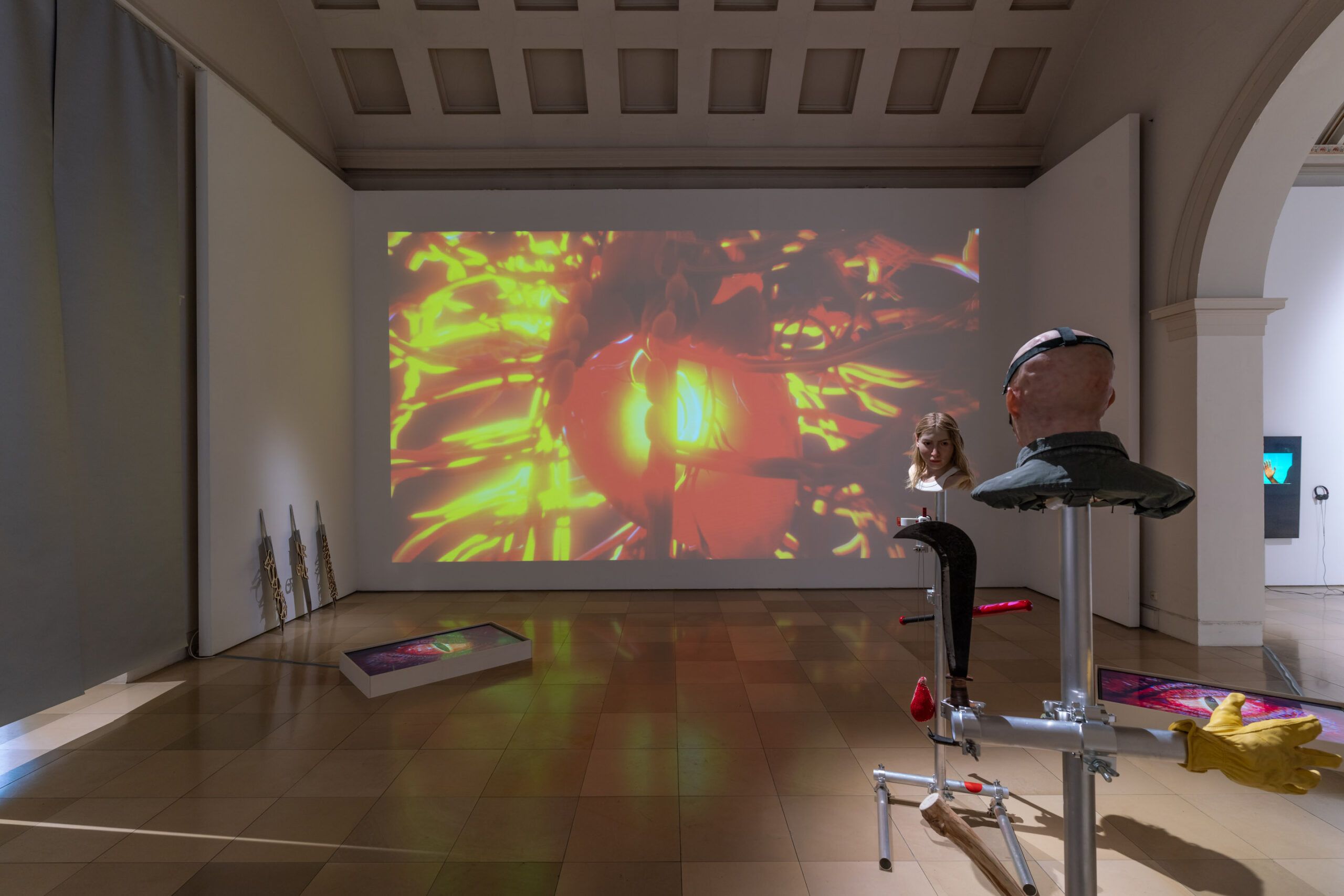 © Alexander Scharf, Ausstellungsansicht GNADE, 2022, Foto: Edward Beierle