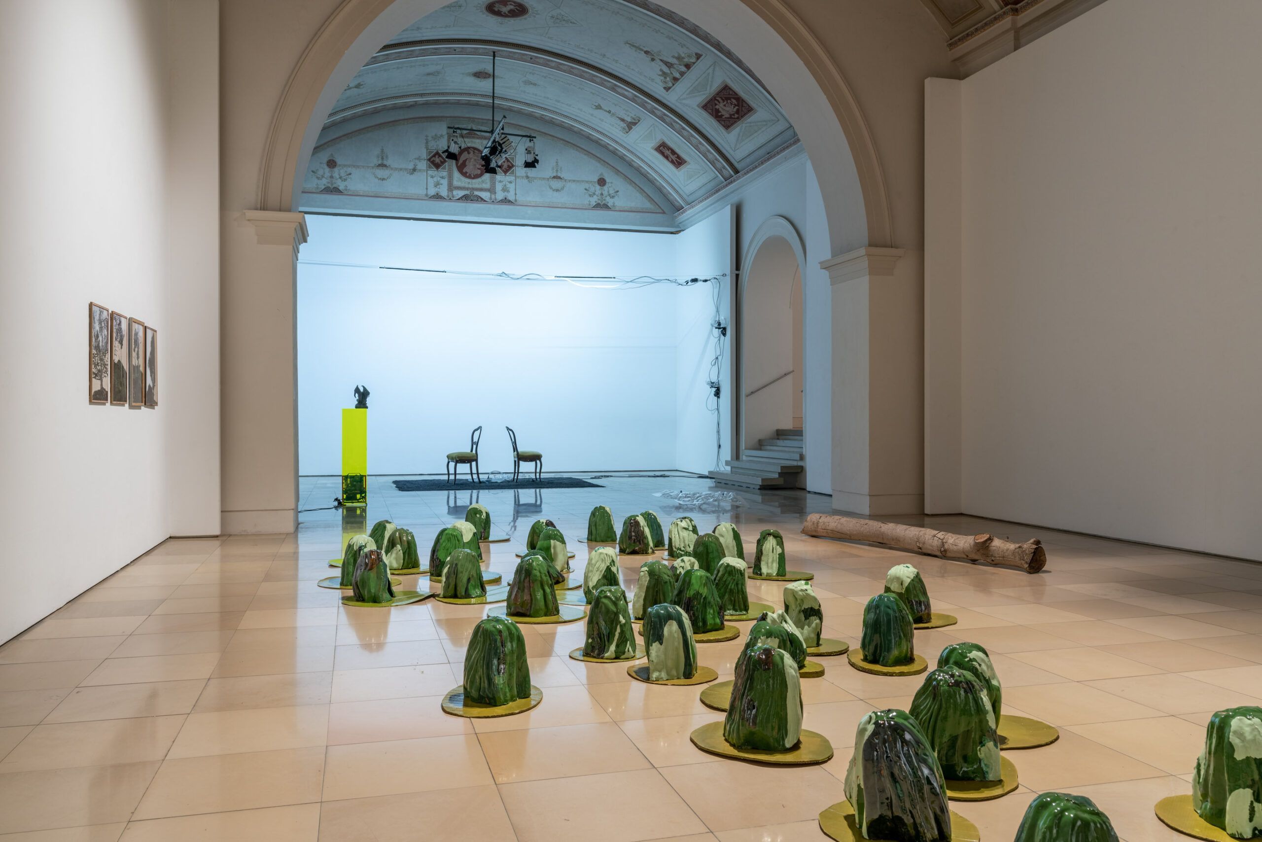 © Luisa Koch, Ausstellungsansicht GNADE, 2022, Foto: Edward Beierle