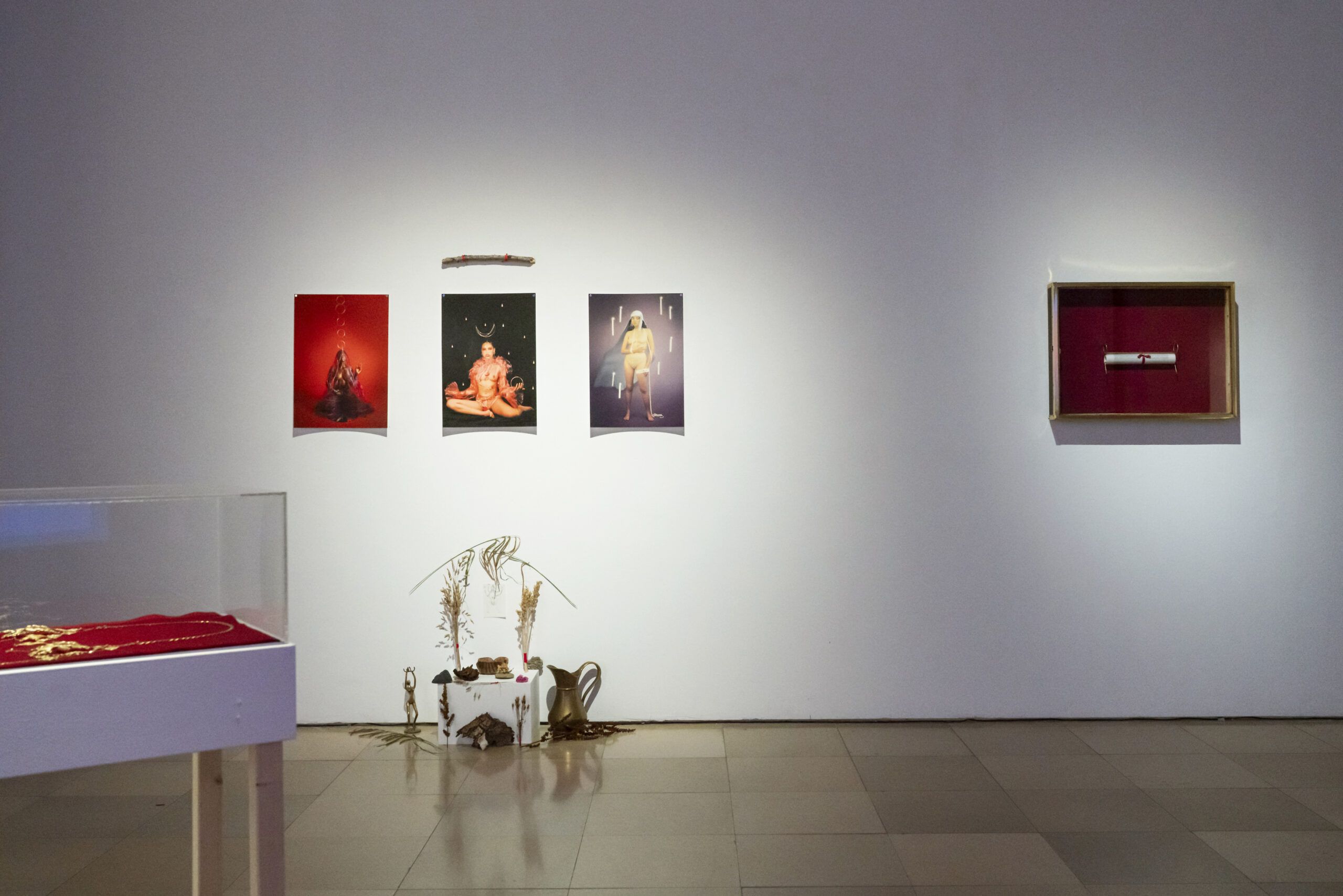 © Kiala Kanzi, Ausstellungsansicht AFRO GERMAN ART, Foto: Magdalena Jooss