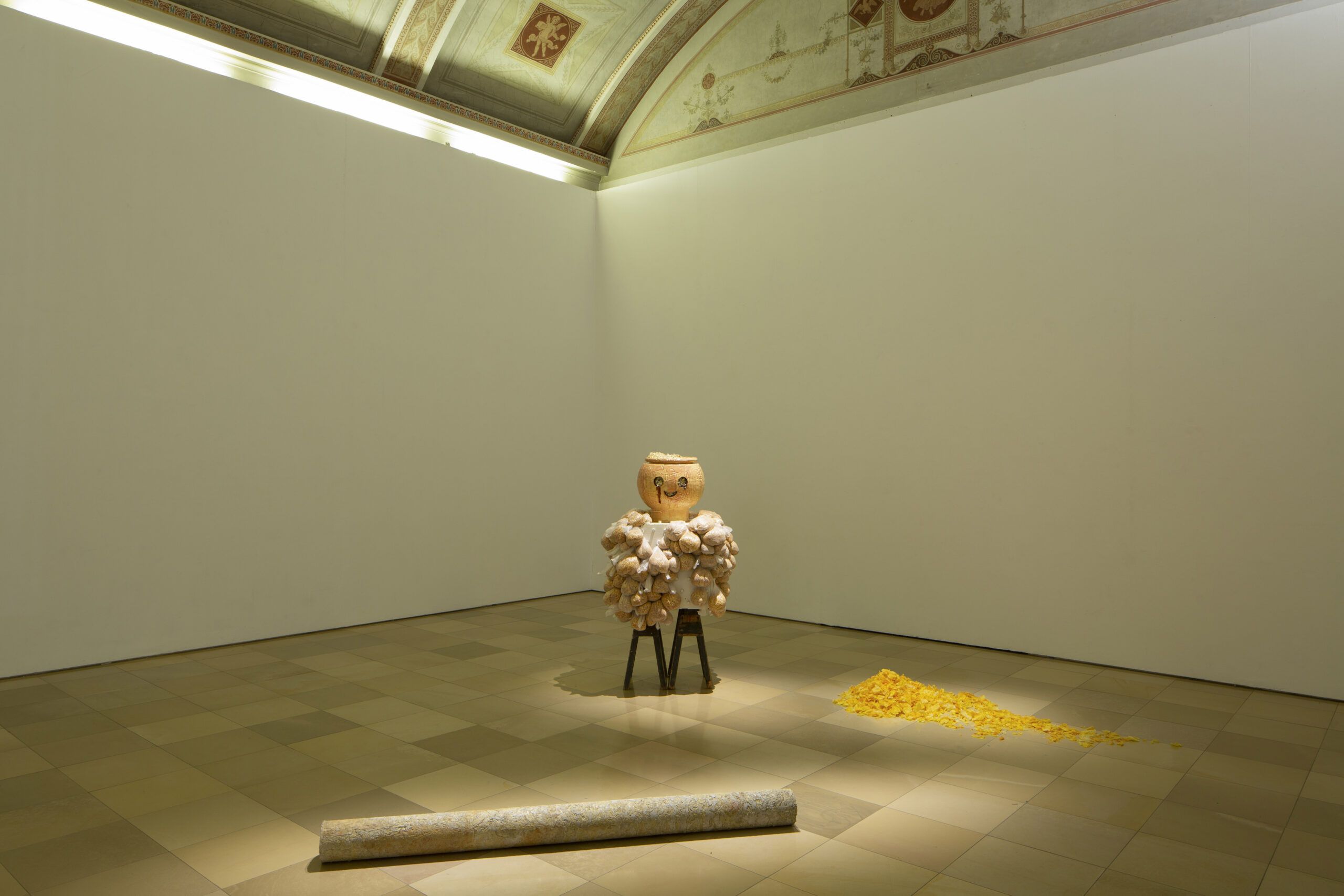 © Mari Iwamoto, Ausstellungsansicht von 