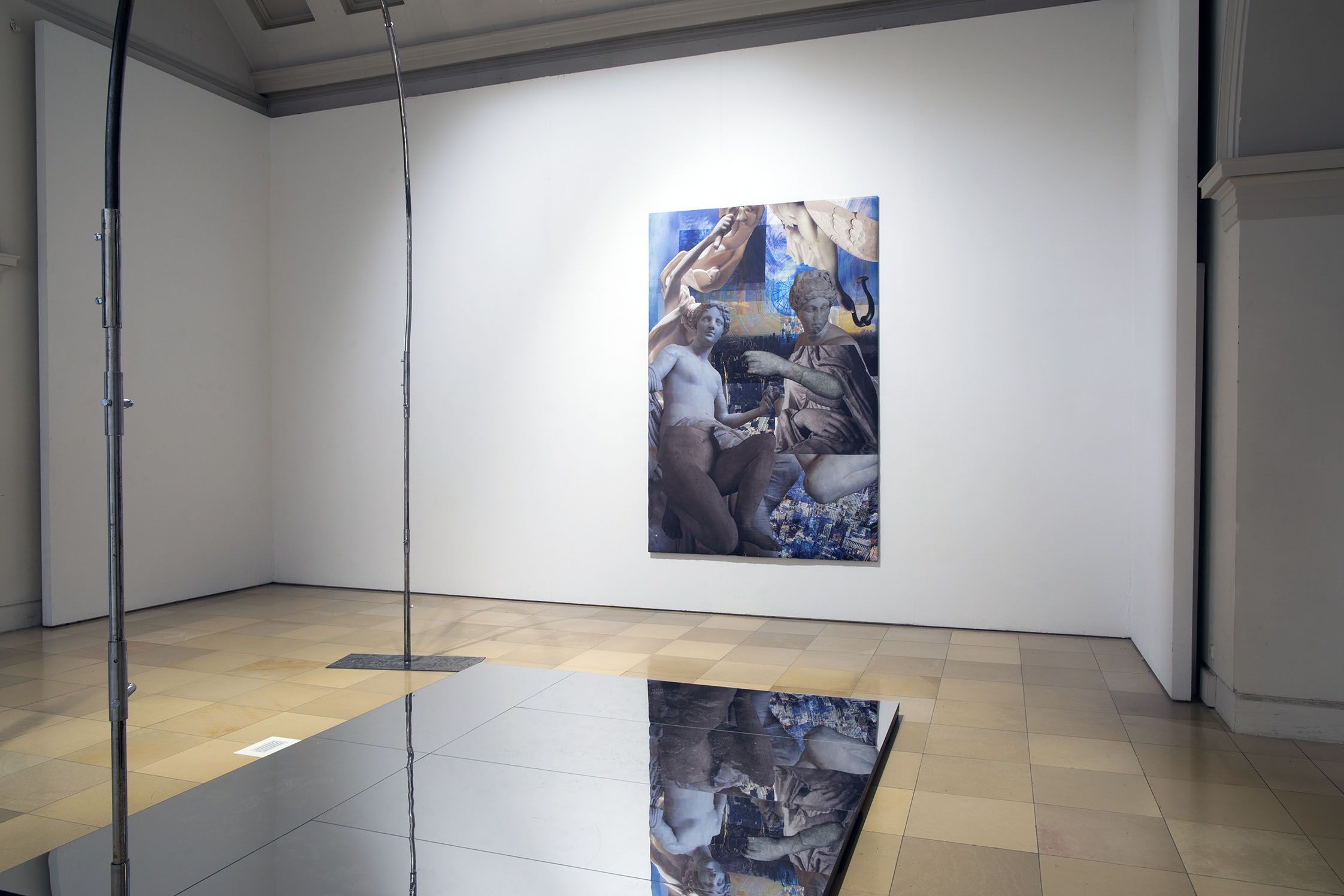 © v.: Anna Schübel, h.: Maria Justus, Ausstellungsansicht TACKER 2025 / PRESELECTION, Foto: Toby Binder